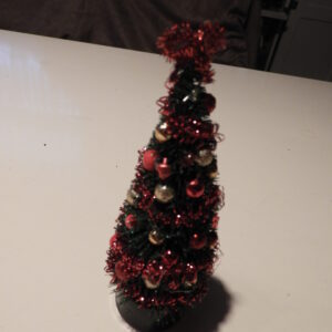 Kerstboom rood met goud - 15cm - met verlichting