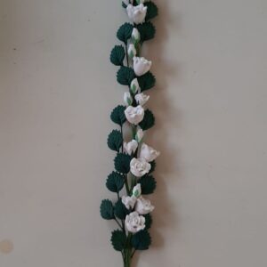 streng witte rozen  18cm lang